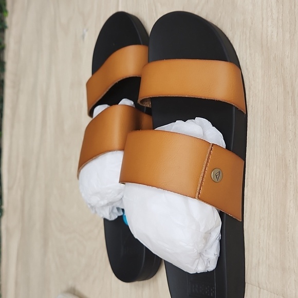 Women's Tan Slide Sandals - Picture 3 of 5